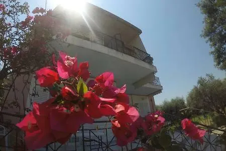Appartement Tilemachos 1 Arachovitika